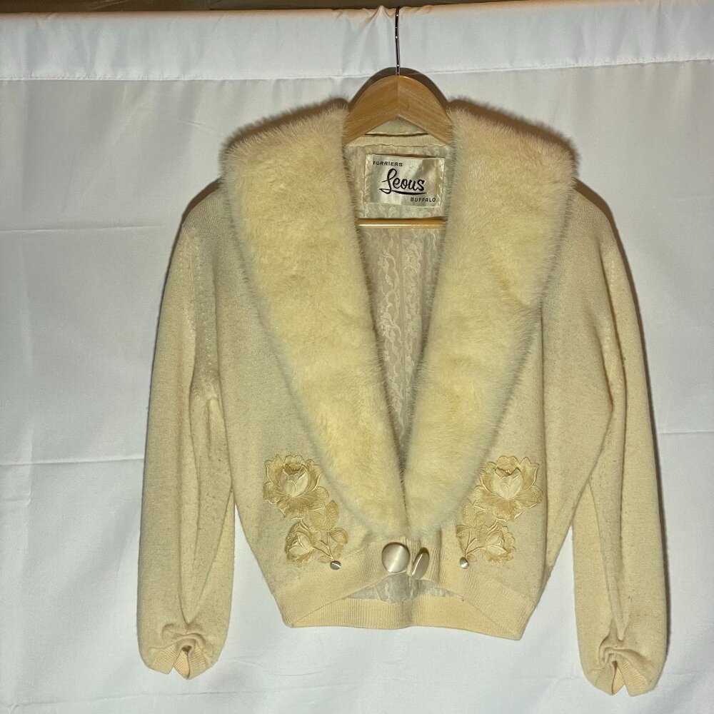 Vintage Leous Furriers Buffalo Ivory Sweater with Ivory Fur Collar & Lace LIning
